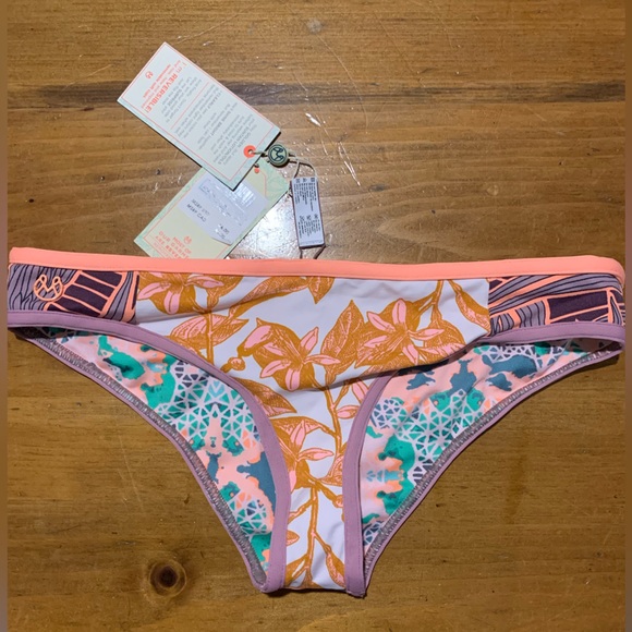 Maaji bikini - reversible NYT - Picture 12 of 12